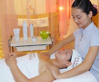 看了10句话,从不保养的女人都开始保养了