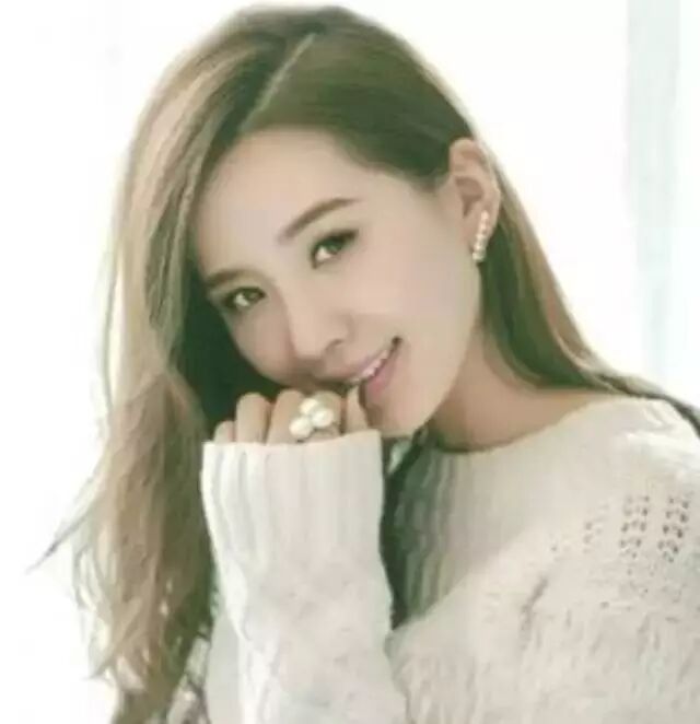 裸妆美出新高度,素颜出镜的刘诗诗,范冰冰...谁的素颜更...