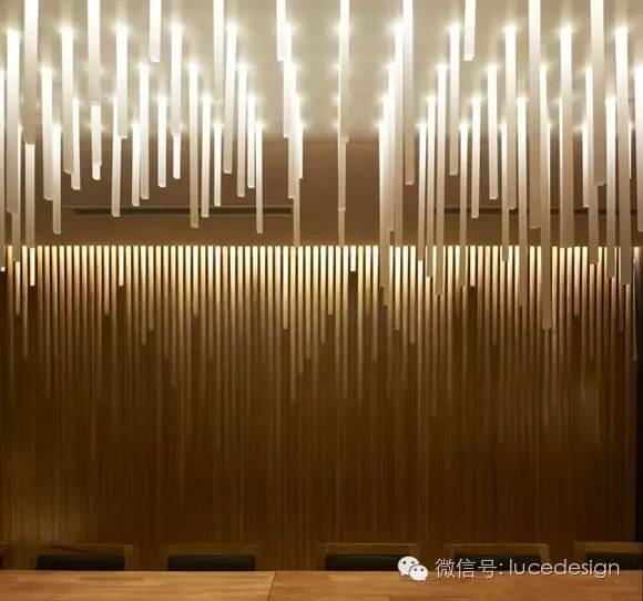 【慢走】一面清流的木格栅瀑布！