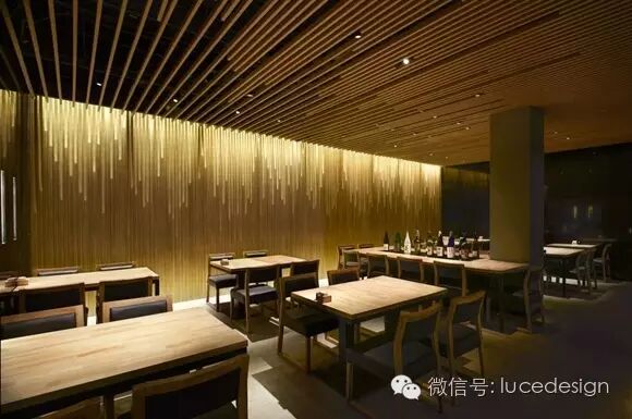 【慢走】一面清流的木格栅瀑布！