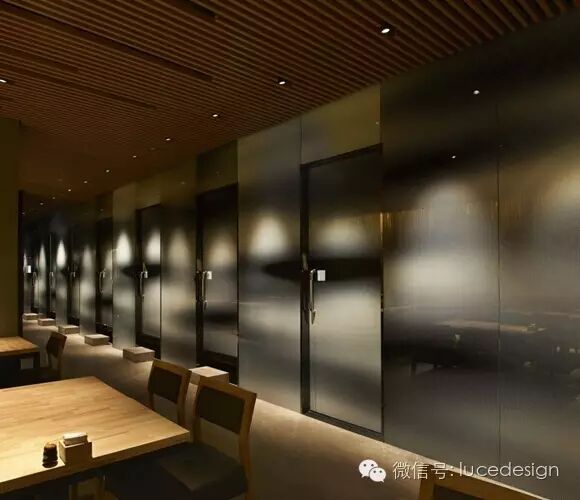 【慢走】一面清流的木格栅瀑布！