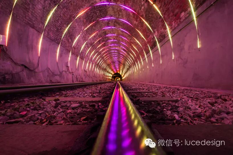 时光隧道，去所有梦里出现过的地方！