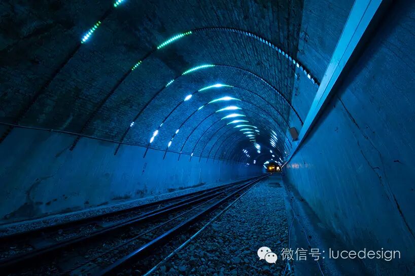 时光隧道，去所有梦里出现过的地方！