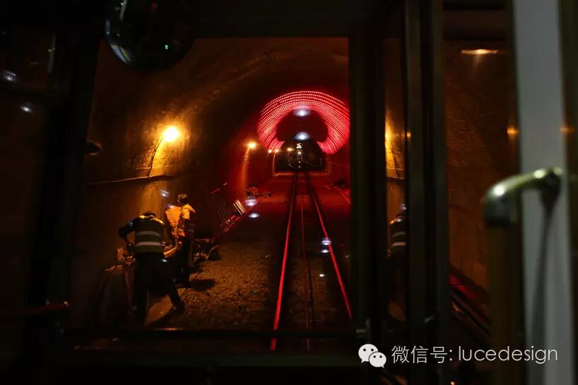 时光隧道，去所有梦里出现过的地方！