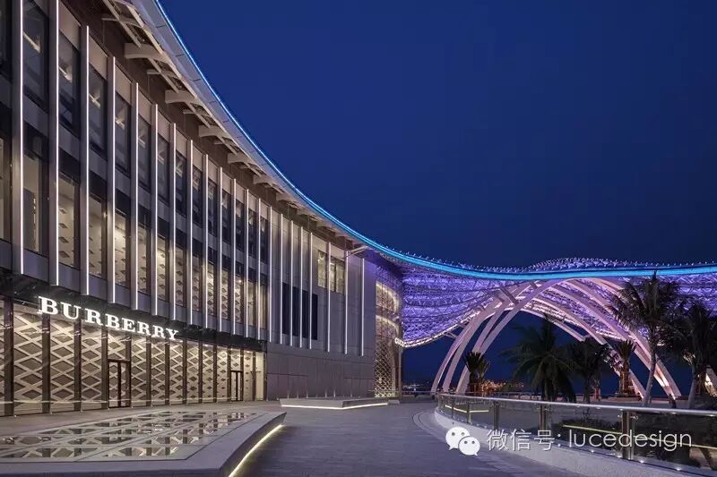 浮光蝶影 • 暗香袭人