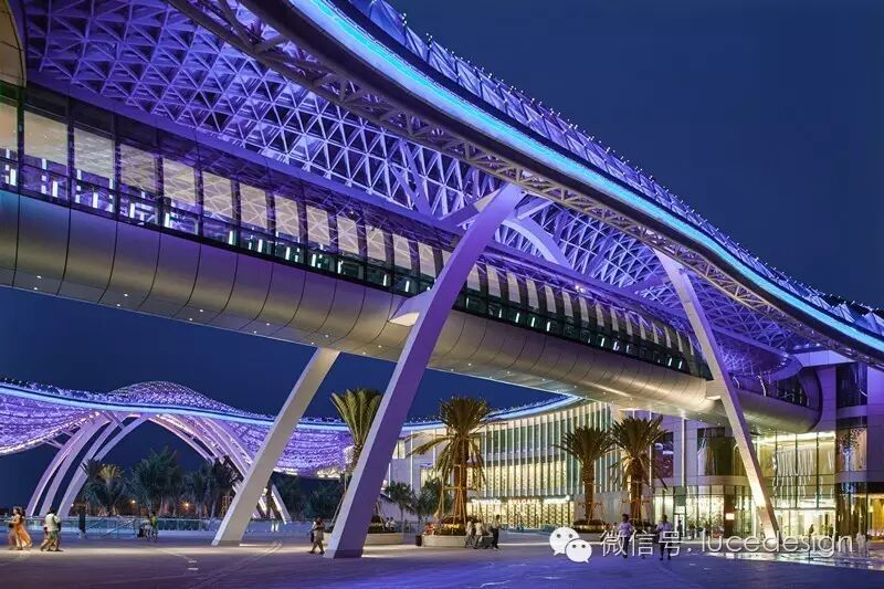 浮光蝶影 • 暗香袭人