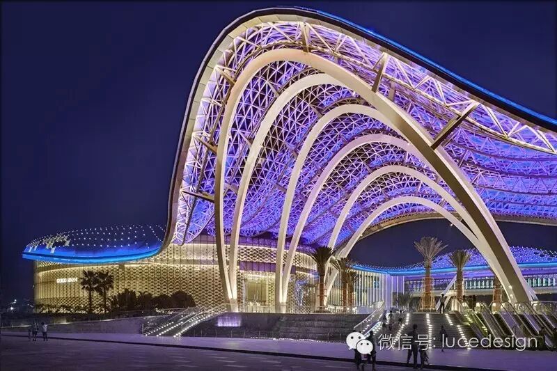 浮光蝶影 • 暗香袭人