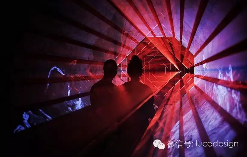 五光十色的视听装置-hara