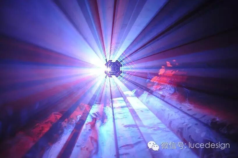 五光十色的视听装置-hara