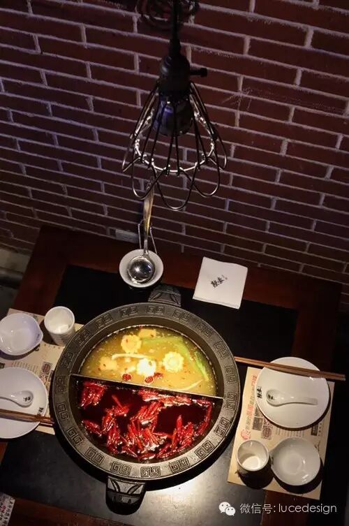 餐厅里的工业风