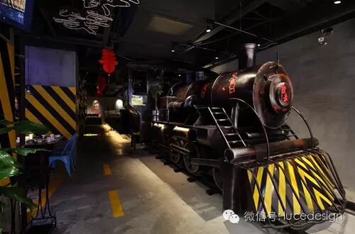 餐厅里的工业风