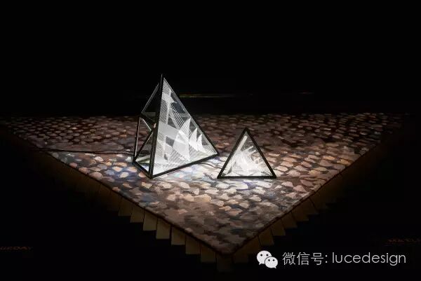 【最设计】All Around 灯具，似曾相识咩？