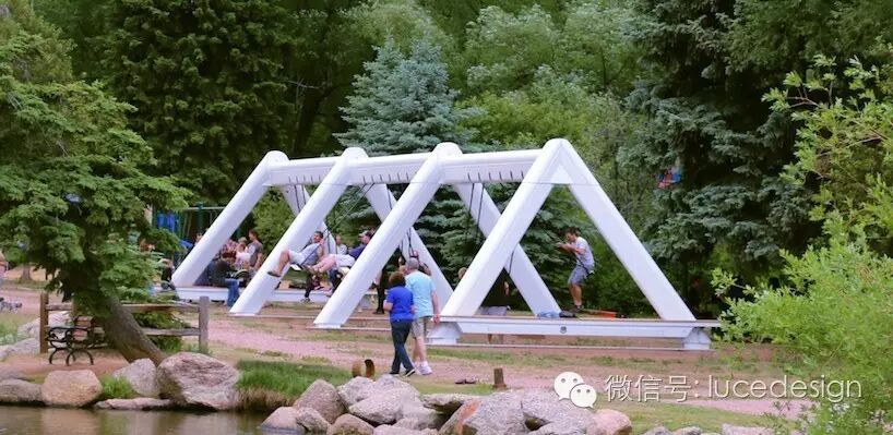 The swings，会弹奏的音乐秋千！