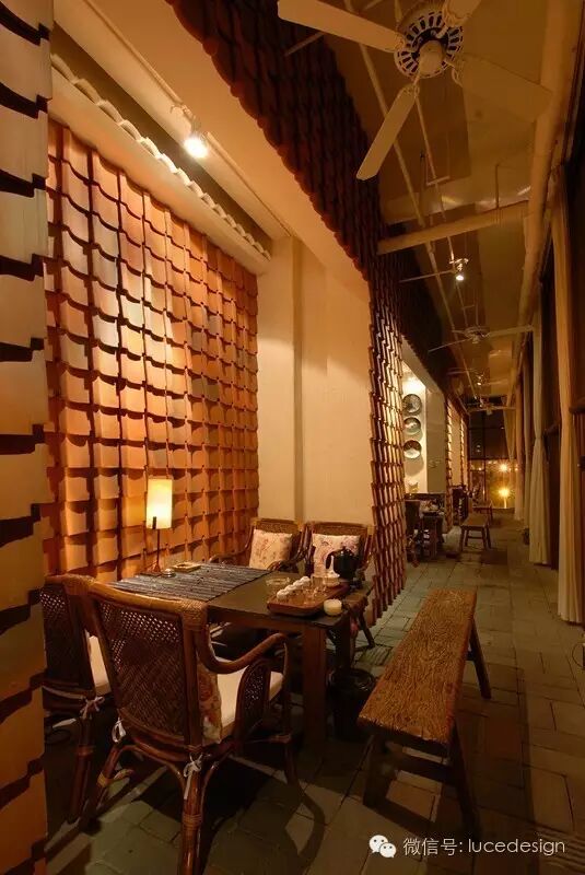 在光下自由的呼吸