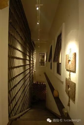 在光下自由的呼吸