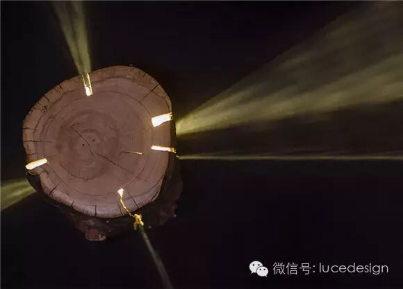【最设计】不完美的木材，却是最完美的灯