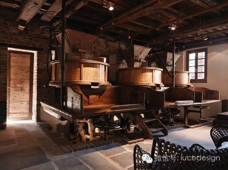 绿色的酒店照明、水景与能源