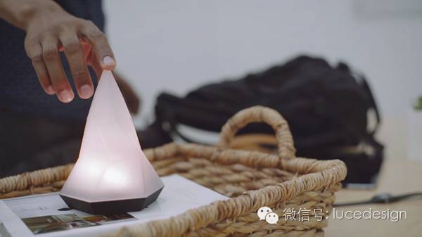 【最设计】提醒台灯