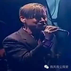 张学友现场演唱Beyond的《情人》