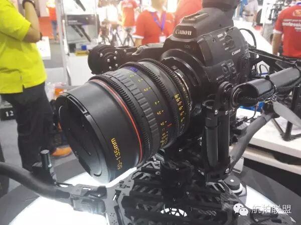 【聚焦】BIRTV2015影视设备展上的航拍器材