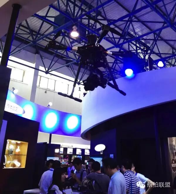 【聚焦】BIRTV2015影视设备展上的航拍器材