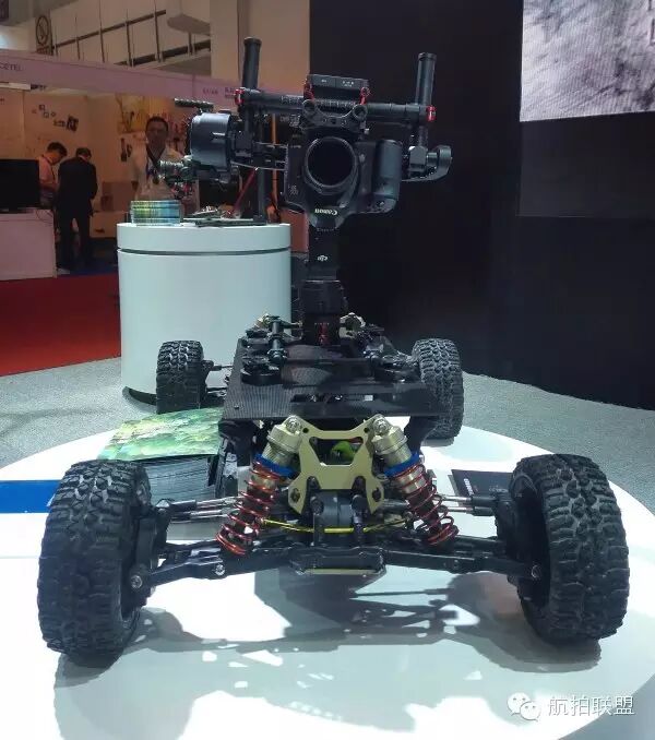 【聚焦】BIRTV2015影视设备展上的航拍器材