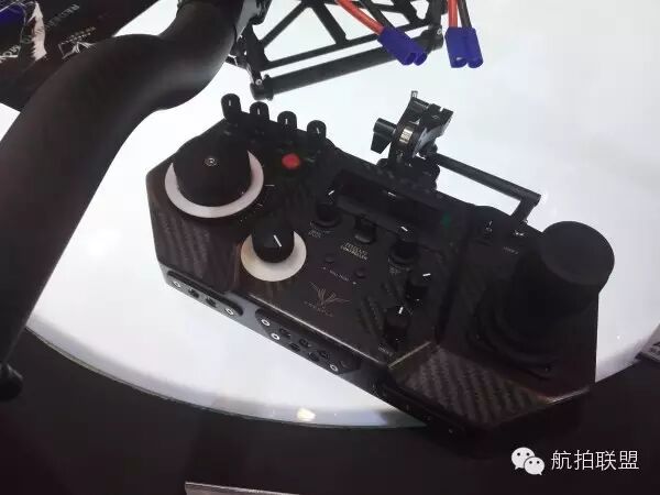【聚焦】BIRTV2015影视设备展上的航拍器材