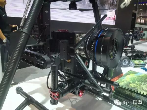 【聚焦】BIRTV2015影视设备展上的航拍器材