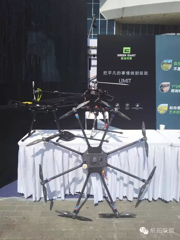 【聚焦】BIRTV2015影视设备展上的航拍器材