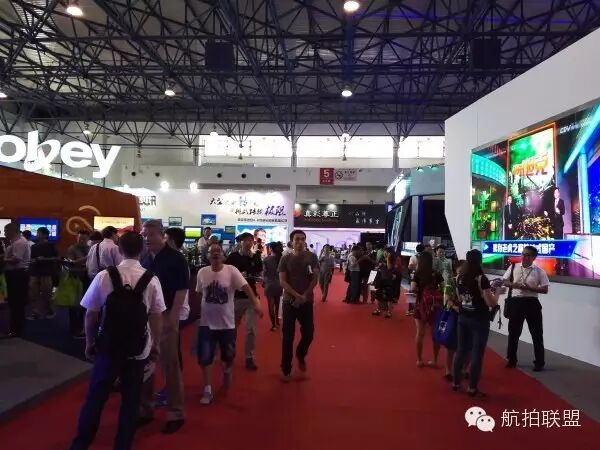 【聚焦】BIRTV2015影视设备展上的航拍器材