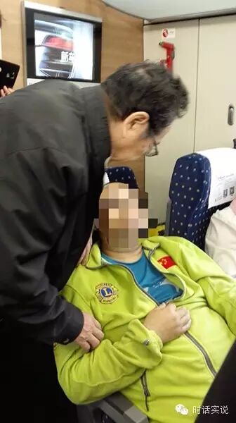 高铁上紧急施救心梗男！揭秘河南名医胡大一身后的朴实家训