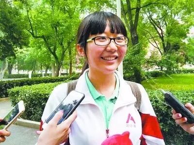 北京市高考理科状元刘智昕，分数721。爱好广泛，喜欢弹钢琴，“每天不听音乐就难受”