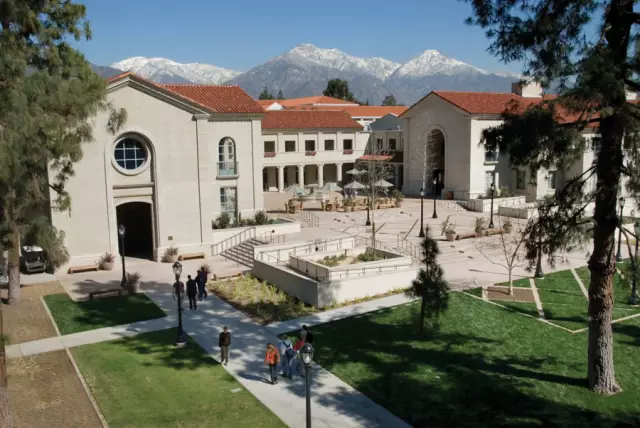 Pomona College 