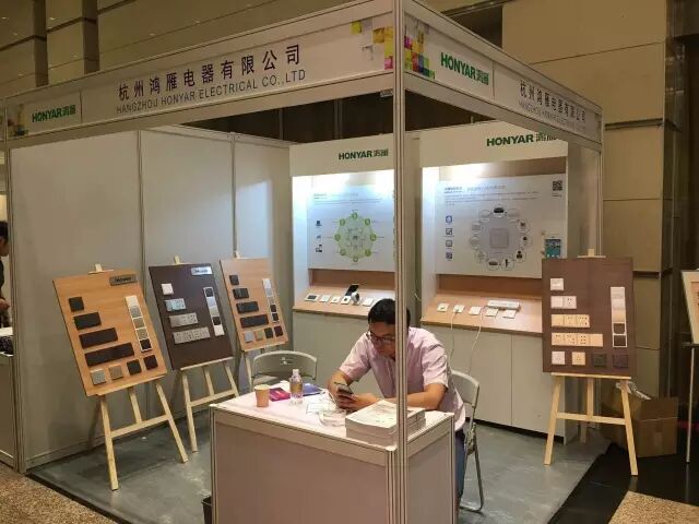 这两天都在转的一个论坛，到底什么来头？