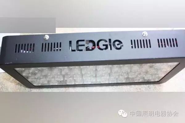 欧盟对中国产的一款水族灯进行强制召回