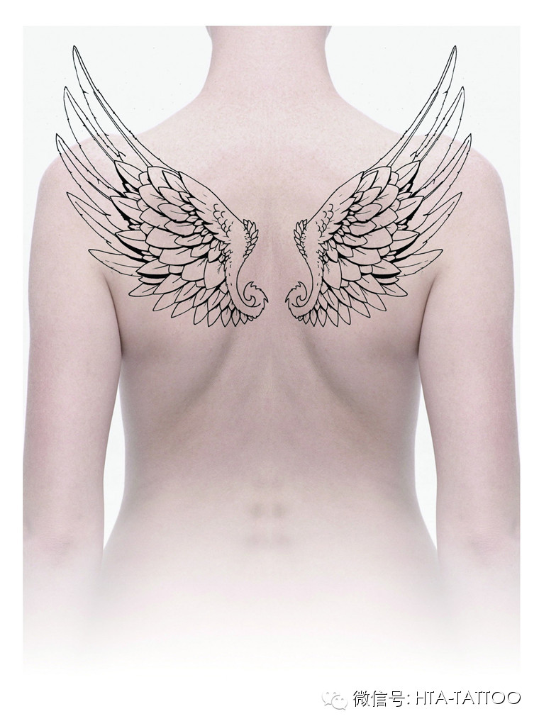 ps设计的后背翅膀纹身效果图！