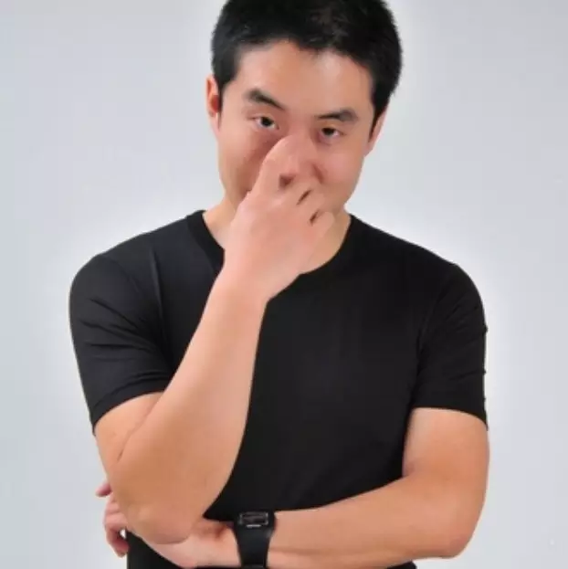CEO 横戈