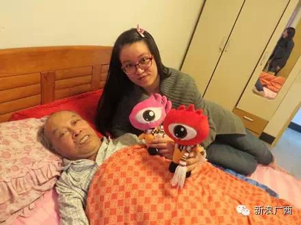 借钱救父女孩做客微访谈 分享受助路上感人故事337 / 作者:棉花糖 / 帖子ID:107500