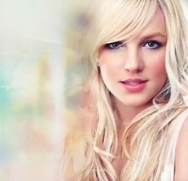 Britney Spears - Everytime  一首容易练习的英文歌~