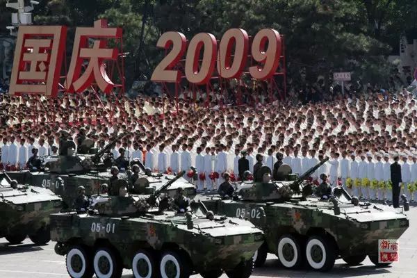 【历史】透过镜头,穿约时空,让我们重温新中国成立后的14次阅兵!