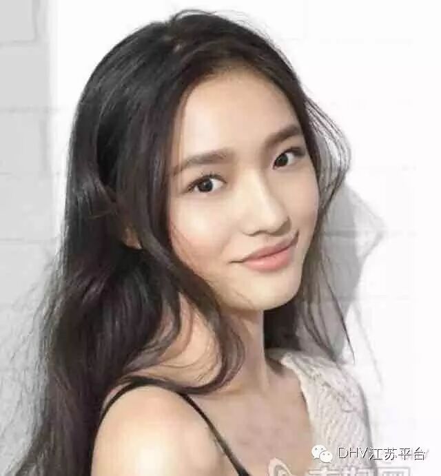 林允丨 爆红的新一代95后“星女郎”平时都穿啥?