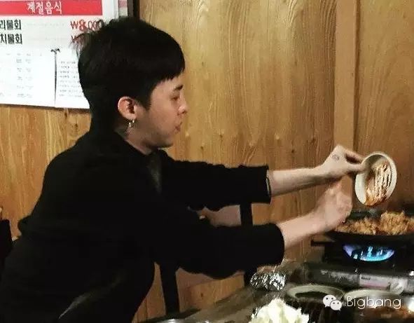 男友力MAX权志龙上线 !GD为你亲自料理食物