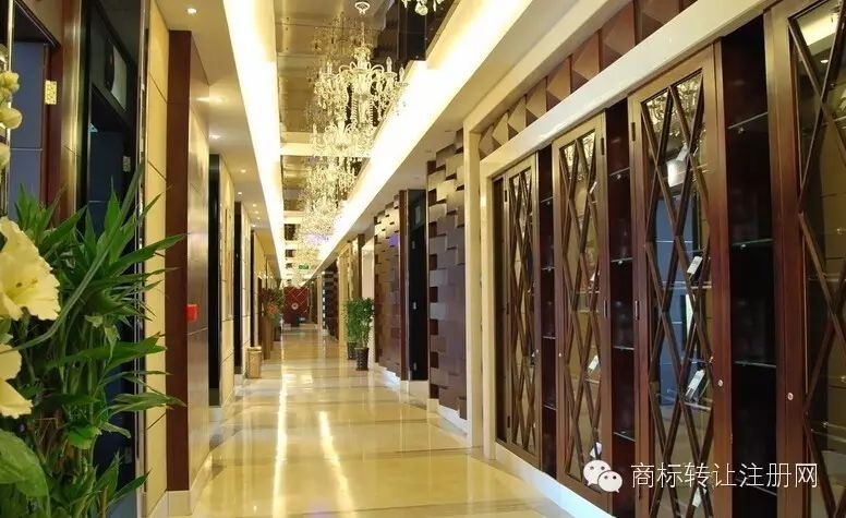 赵薇夫妇身家一年蒸发20亿:跌出新财富500富人榜