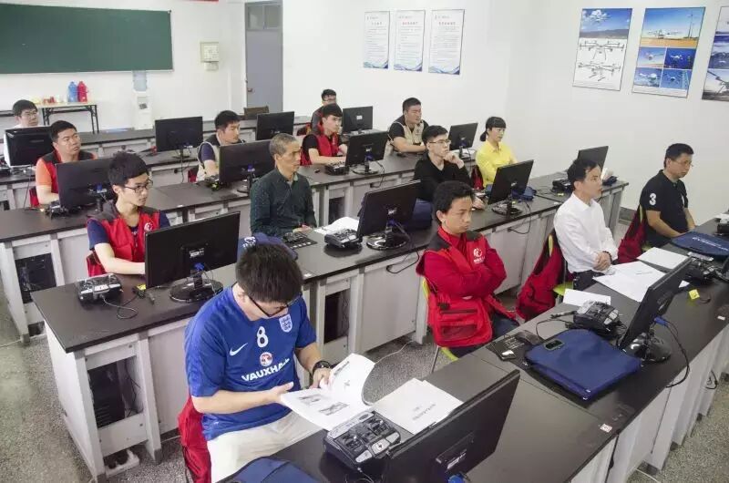 浙江同創(chuàng)無人機(jī)駕駛員第三期培訓(xùn)班開班啦！