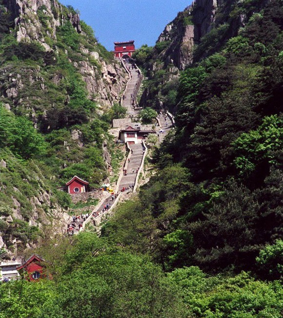 周村古商城,蓬莱,威海等山东精华景点,将落英缤纷的美景与人文景观一