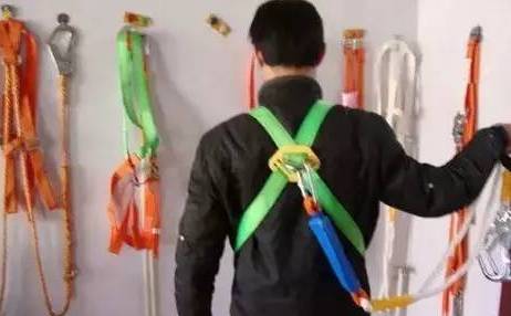 逃生绳使用_安全绳的使用方法_下降使用静力绳还是动力绳