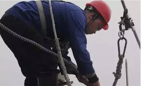 逃生绳使用_安全绳的使用方法_下降使用静力绳还是动力绳