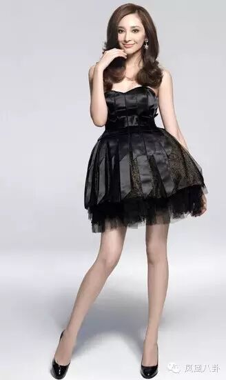 19岁出道,4恋富豪,怀二胎后富豪男友仍未娶……“嫁豪门”是吴佩慈心里迈不过去的那道坎?-怀孕期