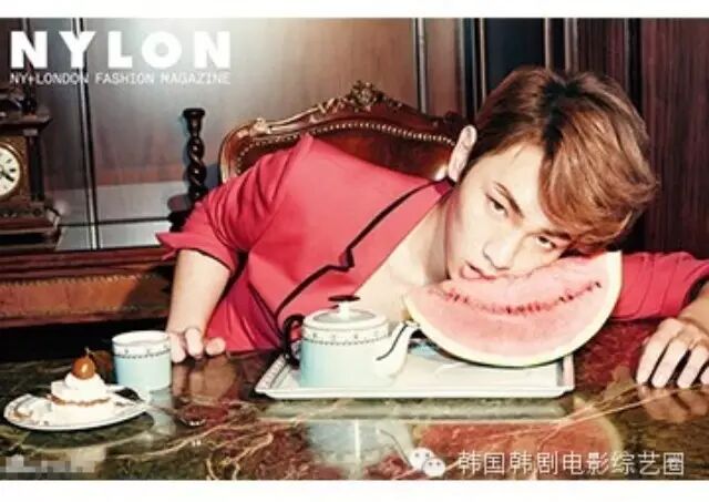 奇怪的TA!那些看不懂的韩星写真