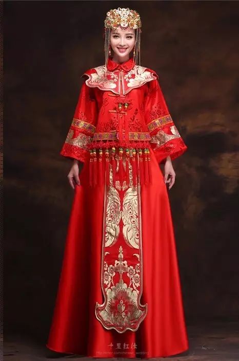 中国传统婚礼礼服